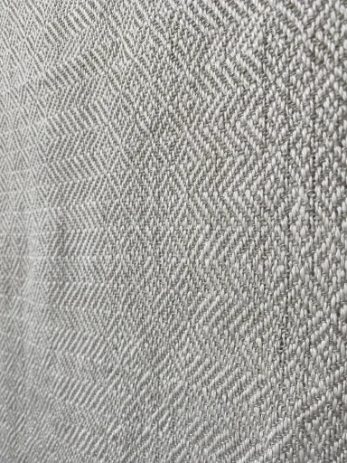 motif des losanges et des chevrons en couleur gris non teinté et blanc