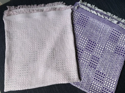 deux housses de coussin sans garnissage de coussin avec système de fermeture en scratch